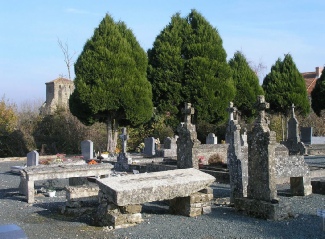 Sépultures Chevallereau Masteau dans le cimetière de La Chapelle-Thémer