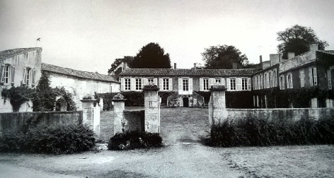 Château de Lavert, près Mareuil-sur-Lay